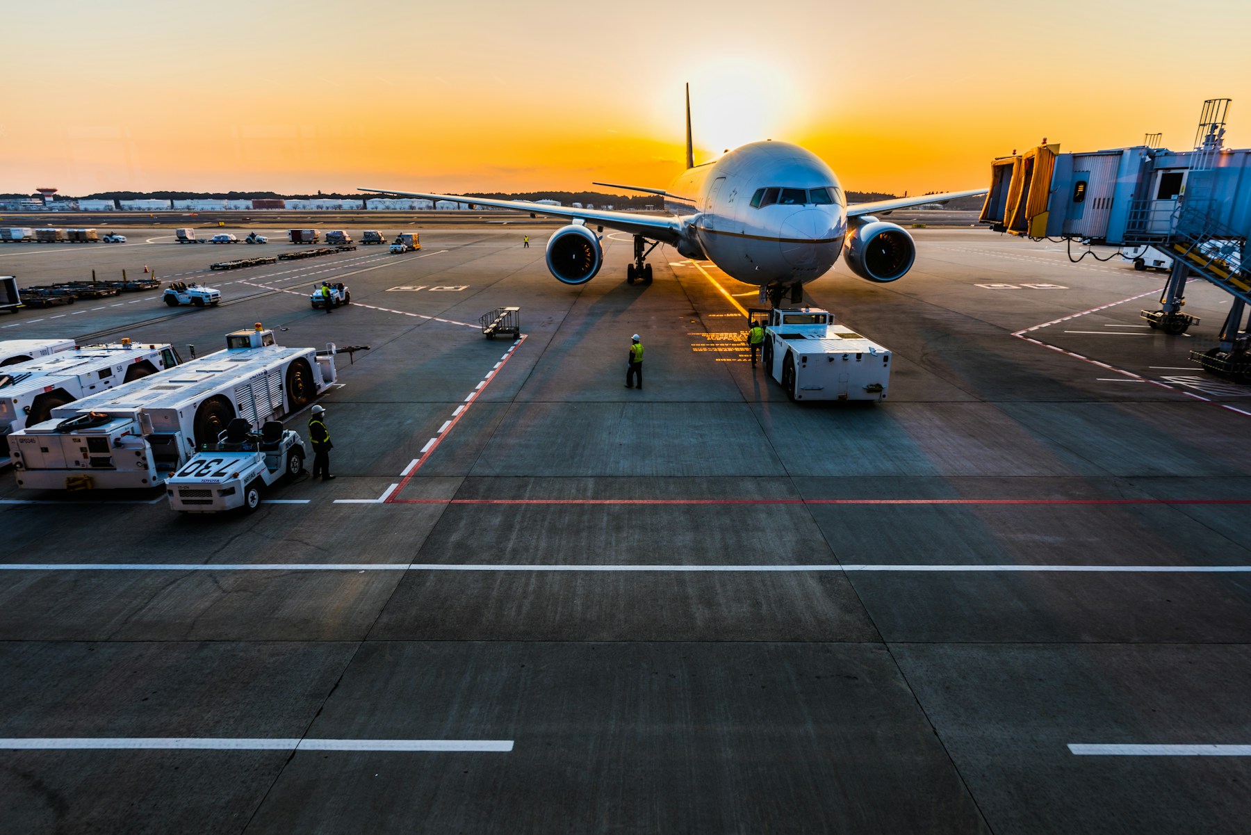 Vuelo cancelado: reembolso, ruta alternativa y compensación